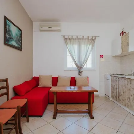 5968b Apartment