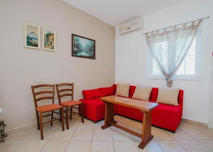 Apartment 5968b